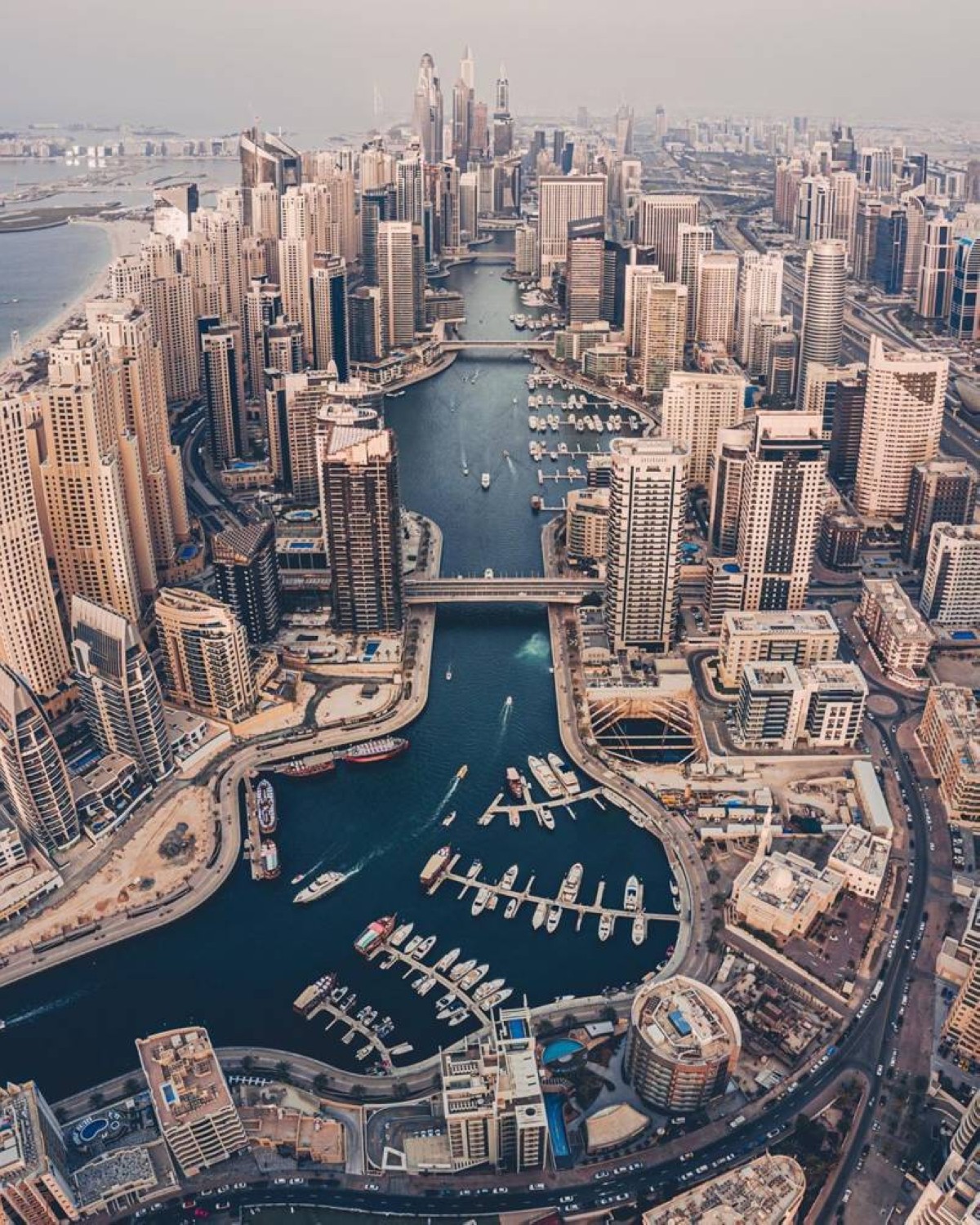 Dubai's Real Estate Market Thrives with 2.6 Billion AED in Transactions
