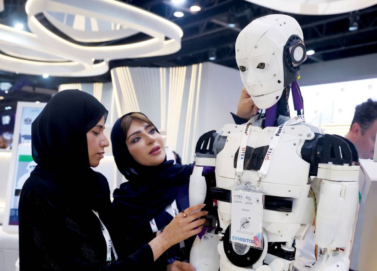 المرأة الإماراتية.. الأقوى والأفضل