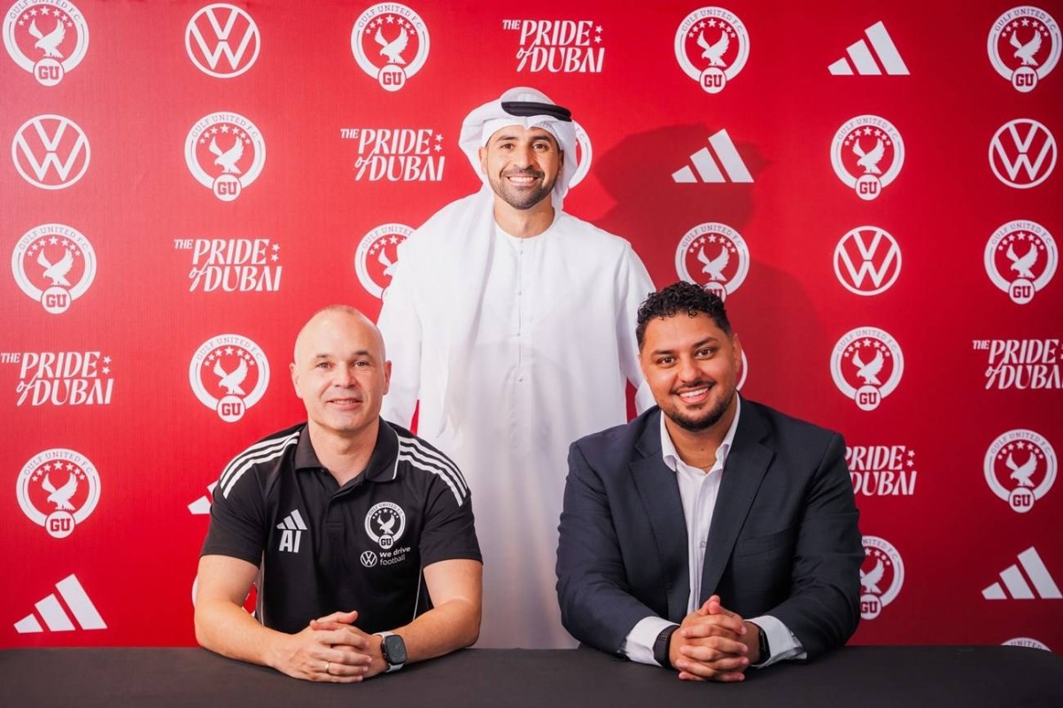 الإسباني إنييستا يدشن مشواره التدريبي من ملاعب الإمارات أمام دبا
