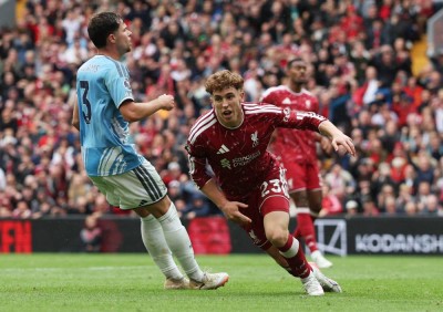 ليفربول يفلت من الخسارة على أرضه
