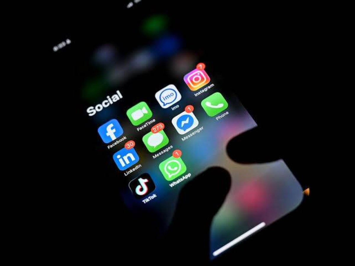 الاستخبارات الألمانية: خوارزميات الإنترنت تقود الشباب إلى التطرف