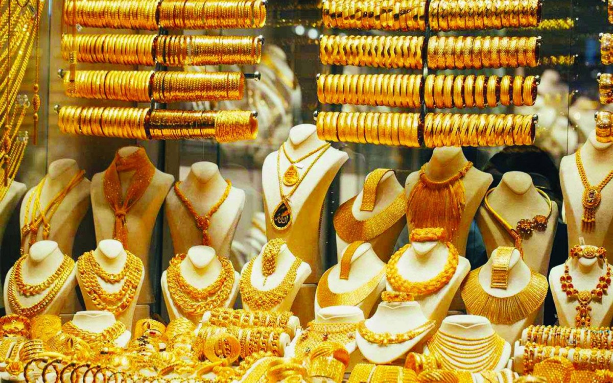 رغم الانتعاش الشهري.. أسعار الذهب تنخفض 20 % منذ بداية العام