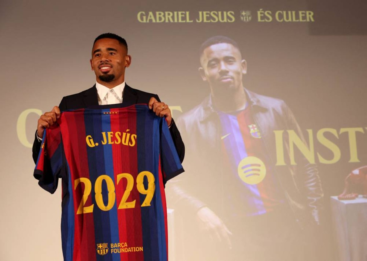 برشلونة يضم المهاجم البرازيلي غابريال جيسوس حتى 2029