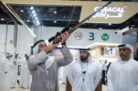 سيف بن زايد يتفقد أجنحة وطنية ودولية بمعرض أبوظبي الدولي للصيد والفروسية 2026