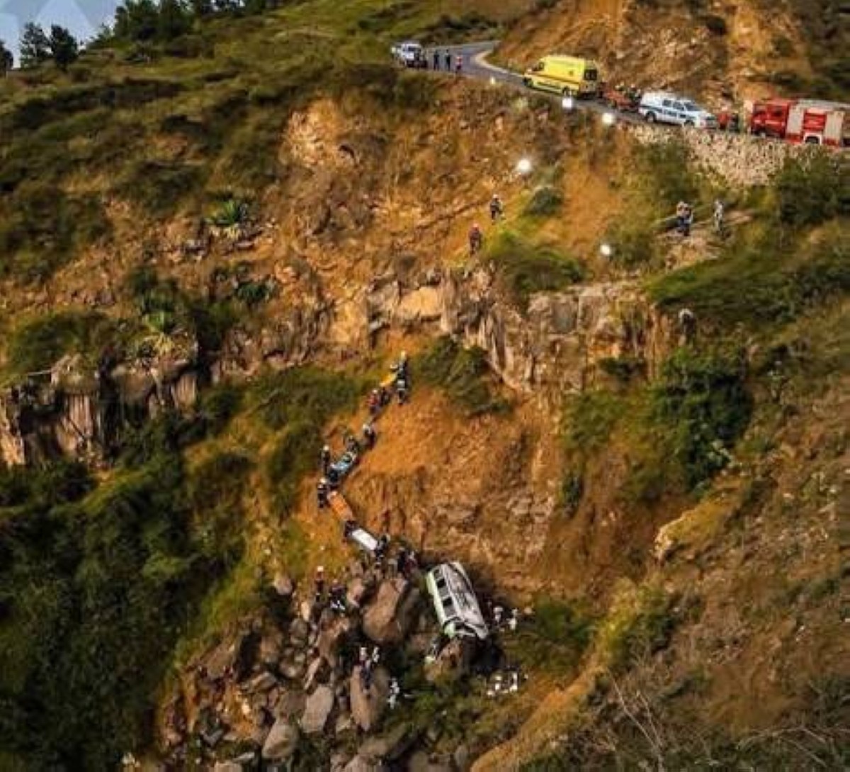 21 قتيلاً بحادث تدهور حافلة في الرأس الأخضر