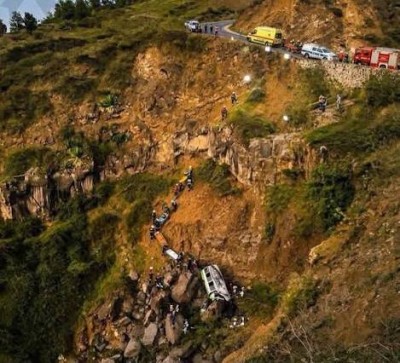 21 قتيلاً بحادث تدهور حافلة في الرأس الأخضر