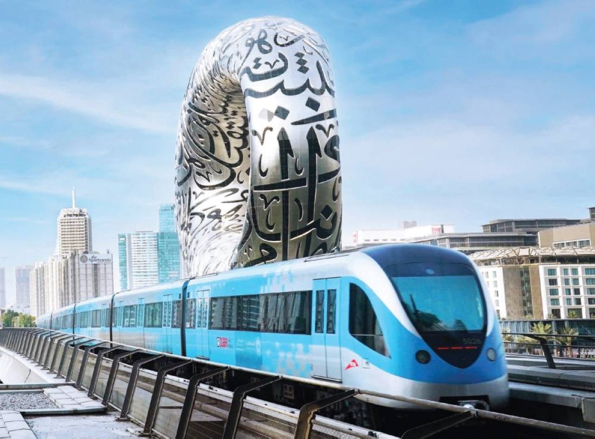 المترو شريان رئيس للنقل في دبي