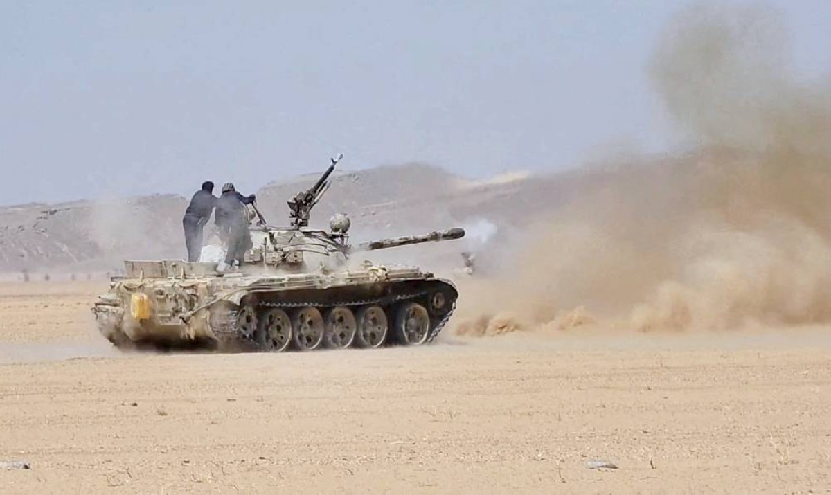 عناصر القوات الحكومية خلال اشتباكات مع الحوثيين في الجوف