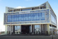 الإمارات.. انتهاء حظر العمل وقت الظهيرة غداً