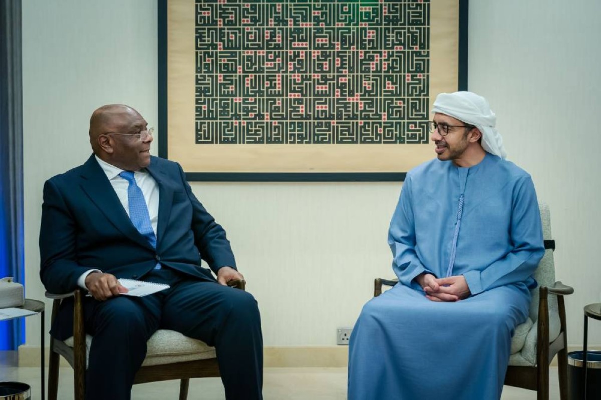 عبدالله بن زايد يستقبل نائب رئيس الوزراء ووزير النقل والاتصالات والتنمية الريفية في الكونغو