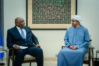 عبدالله بن زايد يستقبل نائب رئيس الوزراء ووزير النقل والاتصالات والتنمية الريفية في الكونغو
