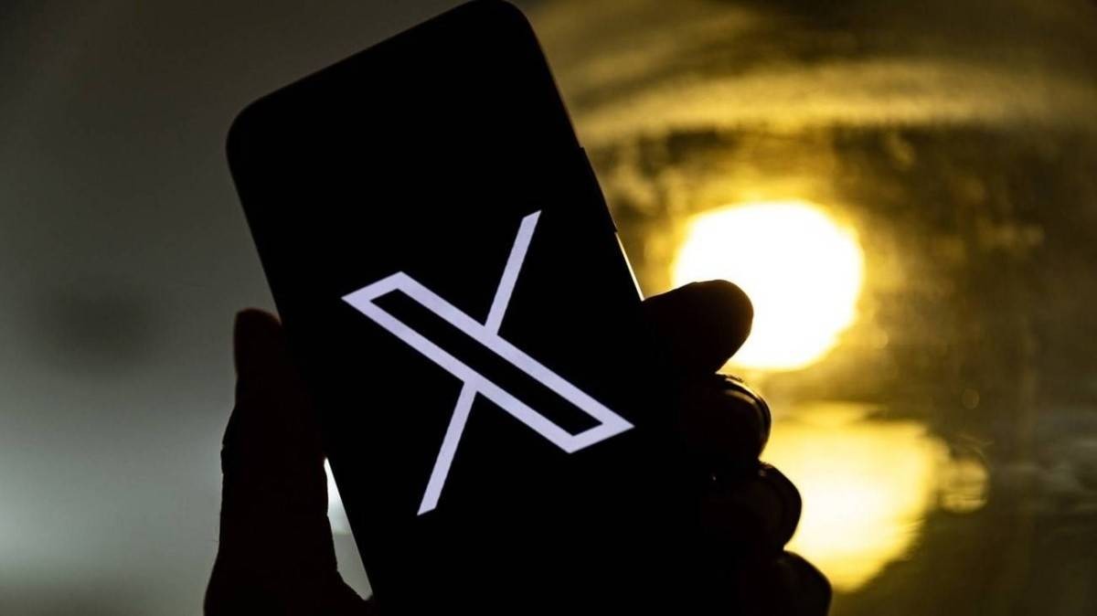 «إكس» تطلق برنامجاً للتداول المباشر عبر وسطاء