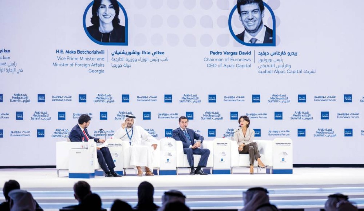 جلسة رئيسية تناقش بناء السردية الوطنية في عصر الإعلام المفتوح