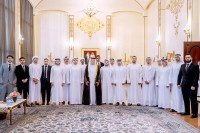 سعود بن صقر خلال استقبال الخريجين والمبتعثين