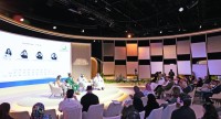 «الطبيب أم المؤثر من نصدق؟».. سؤال حائر في العالم الرقمي