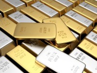 الإمارات.. ارتفاع الذهب واستقرار أسعار الفضة