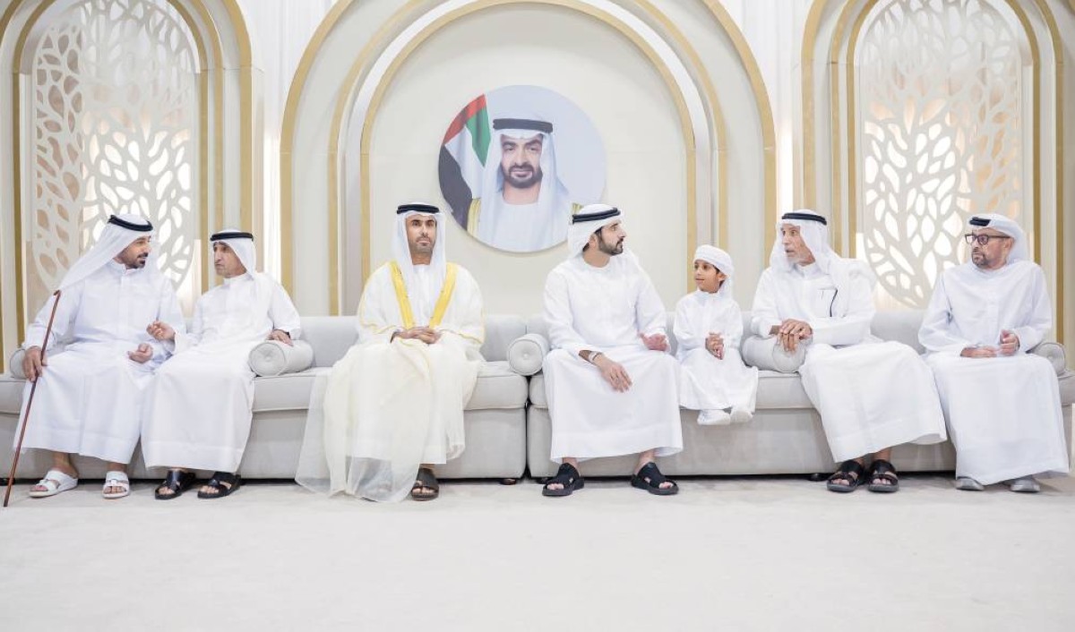 حمدان بن محمد خلال أفراح الحميري والمنصوري بحضور سعيد بن مكتوم