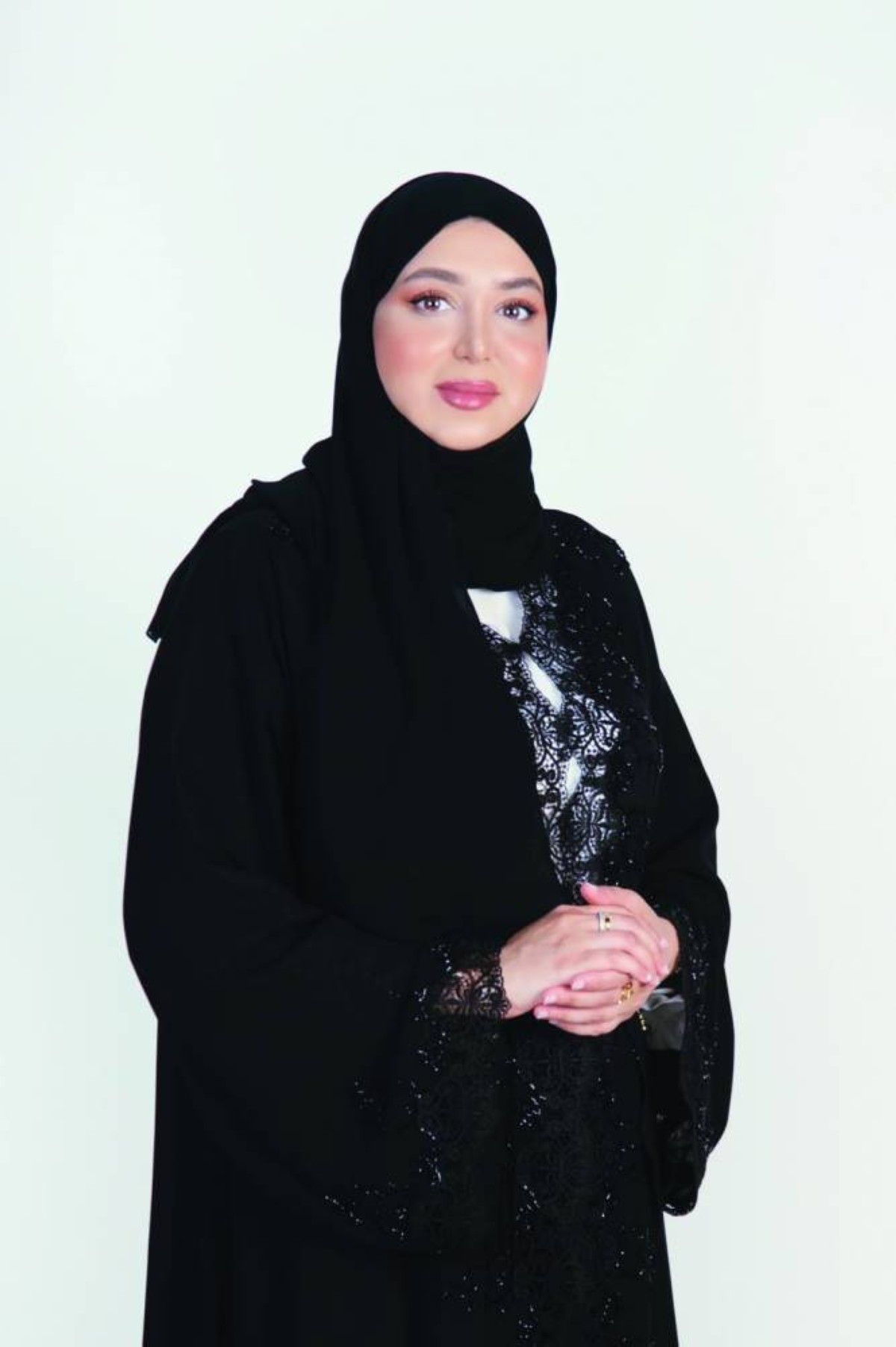 خديجة حسن