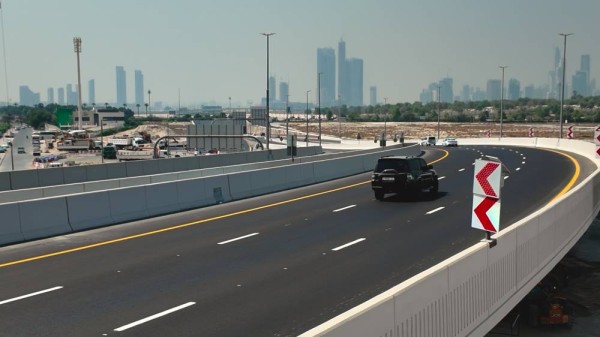 "طرق دبي" تُنجز جميع أعمال مشروع تطوير شارعي عود ميثاء والأصايل