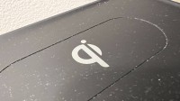 ماذا يعني رمز "Qi" على شاحن هاتفك؟