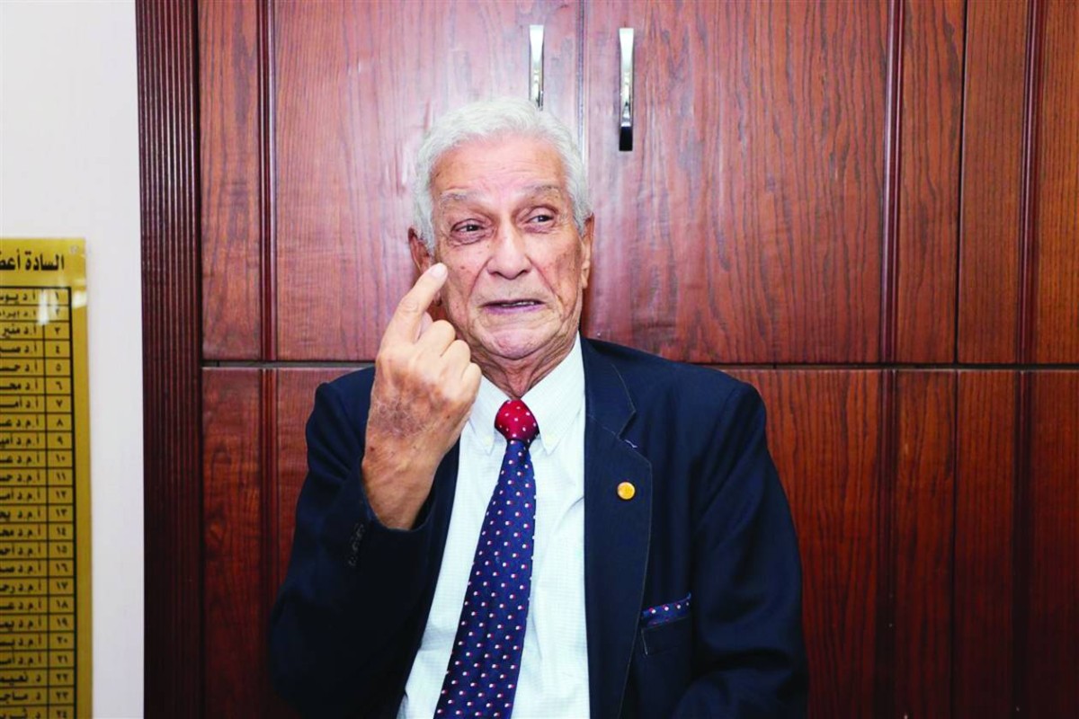 يوسف نوفل (1)