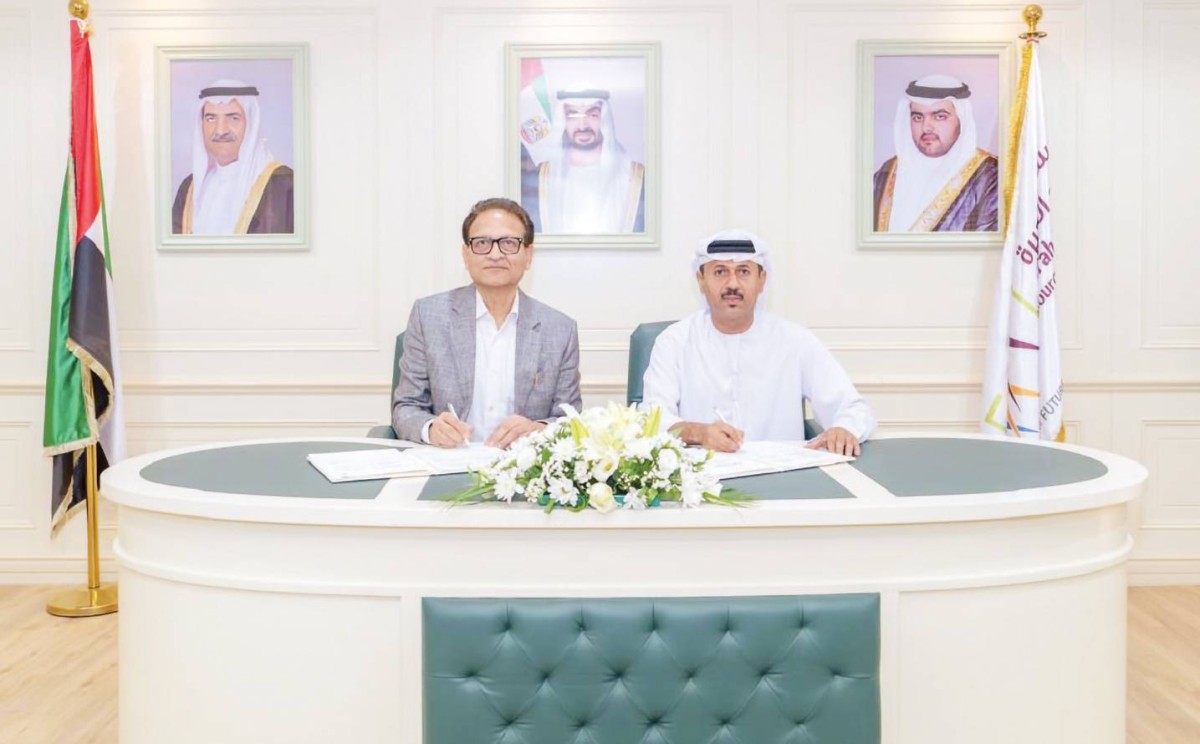 علي قاسم وسانجاي أغاروال خلال اللقاء