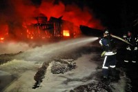 تبادل هجمات بين روسيا وأوكرانيا ومساعٍ لوقف «حرب الطاقة»