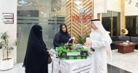 سيف المعيلي مستقبلاً وفد جمعية المتقاعدين