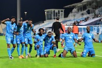 بني ياس يقسو على الوحدة.. وانتصار أول للشارقة ويونايتد في كأس «أديب»