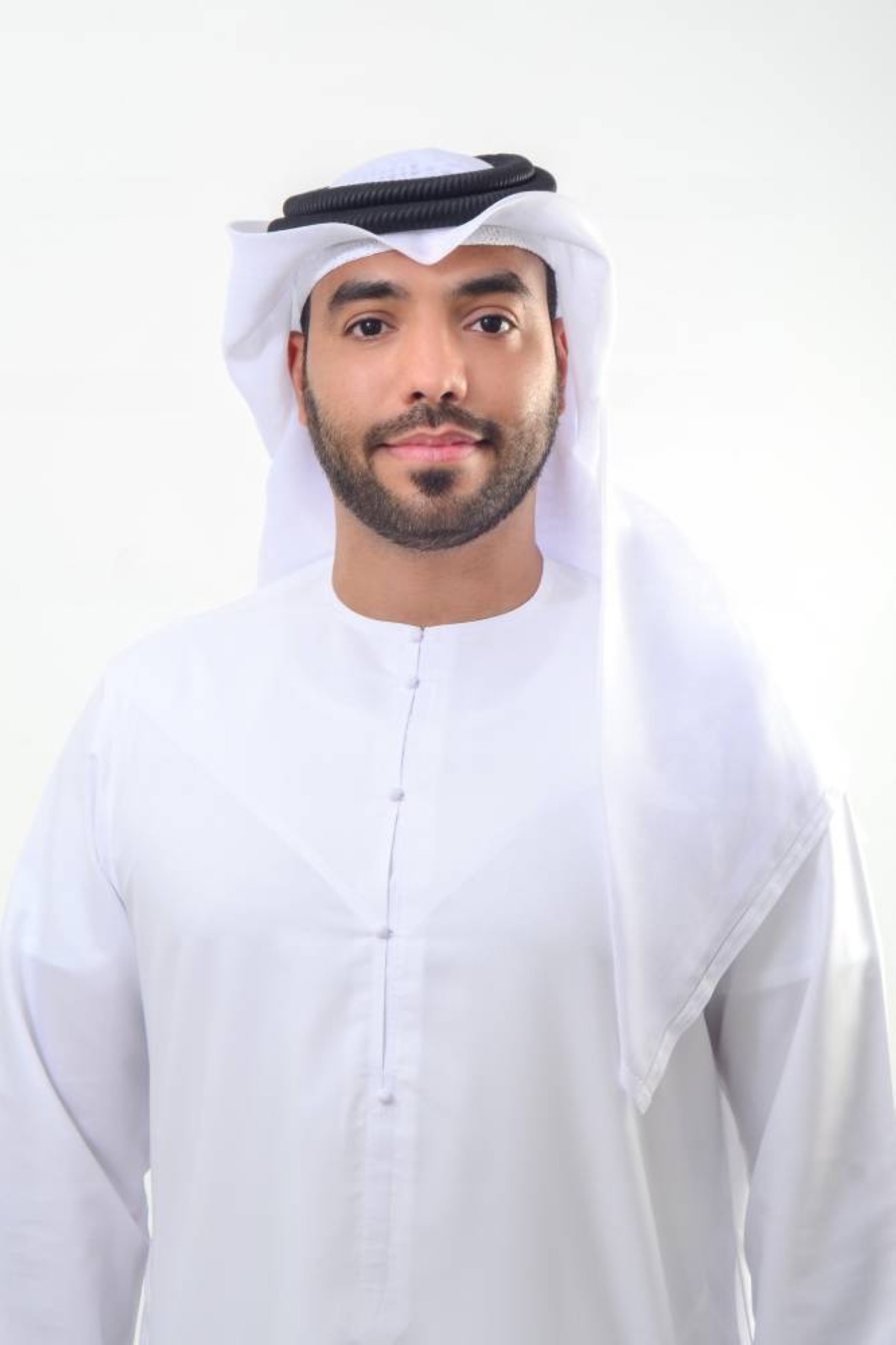 أيمن خواص