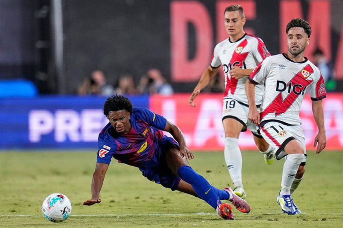 برشلونة يبحث عن وسيلة للتخلص من «العنيد»