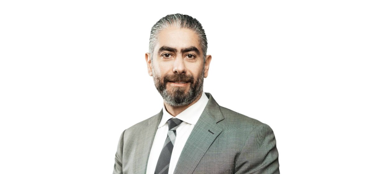 راشد المومني: المحتالون يحوّلون بيانات «السوشيال ميديا» إلى فخاخ شخصية