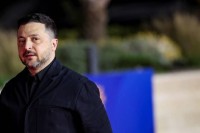 رغم الرفض الألماني.. زيلينسكي يجدد طلب صواريخ تاوروس