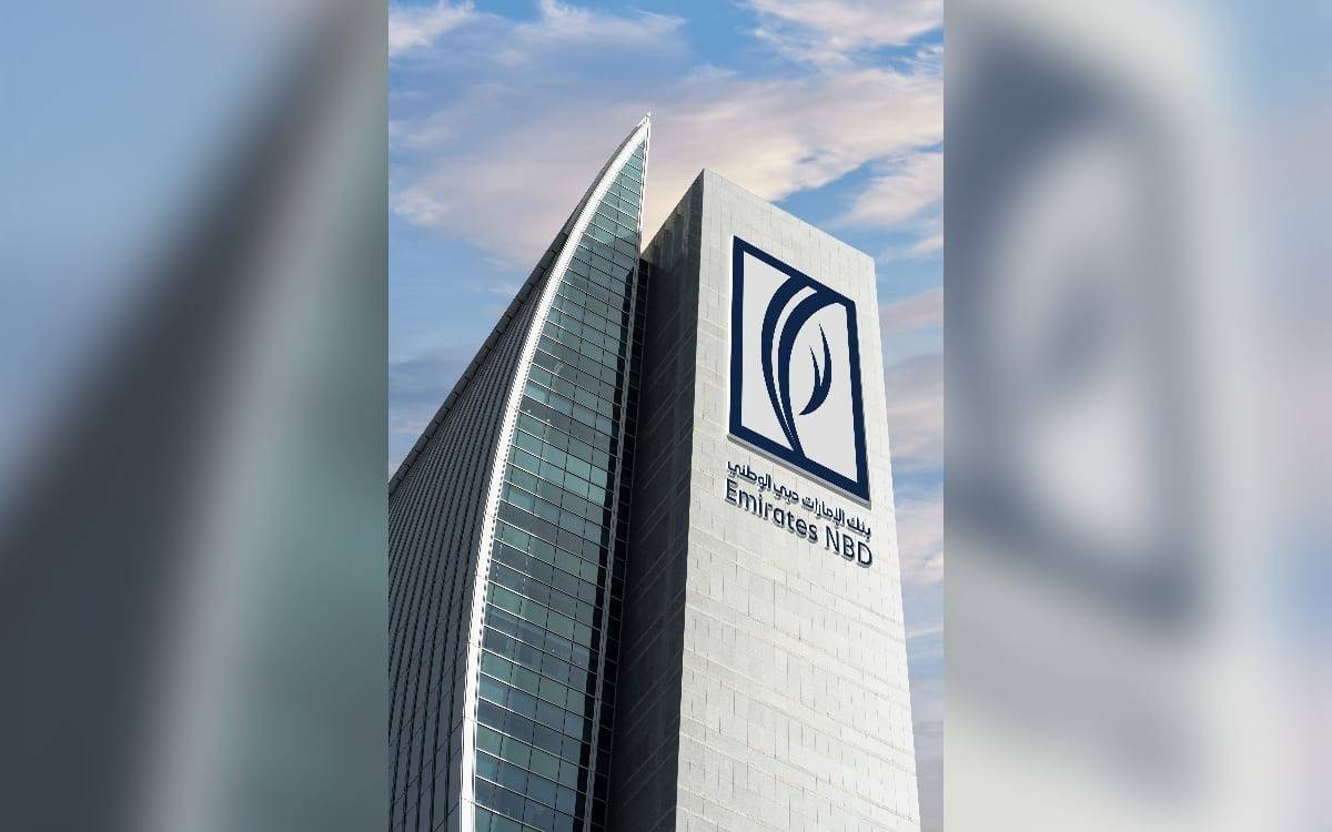 «الإمارات دبي الوطني» يطلق أول مساعد للسفر مدعوم بالذكاء الاصطناعي