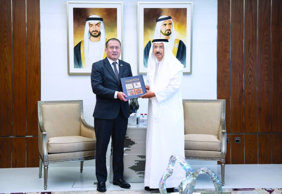 مكتبة محمد بن راشد تبحث تعزيز التبادل الثقافي مع كازاخستان