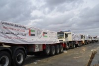 دخول قافلتي مساعدات إماراتية إلى قطاع غزة تحملان 259 طناً من المواد الغذائية