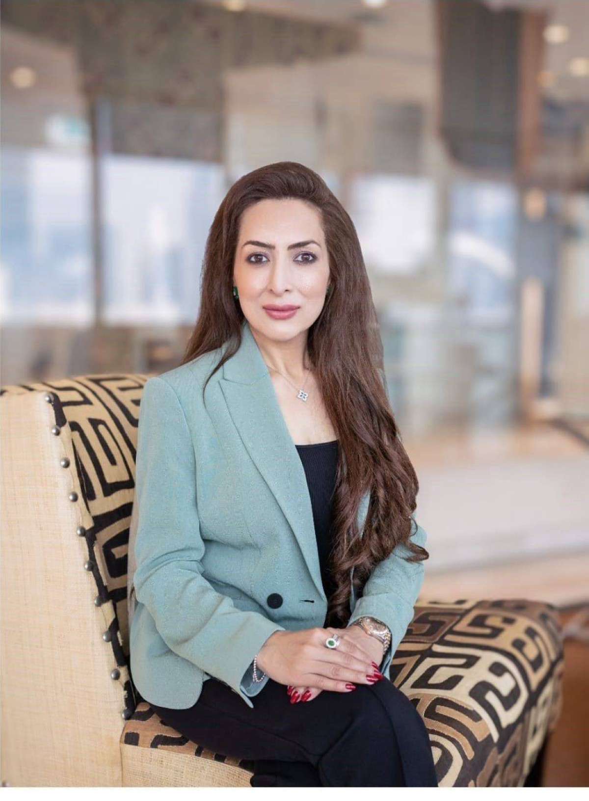 عائشة عباس