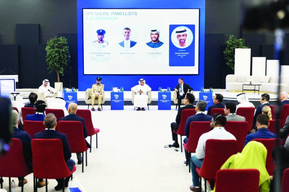 القمة الشرطية العالمية تبحث تحديات الذكاء الاصطناعي والتمويل غير المشروع