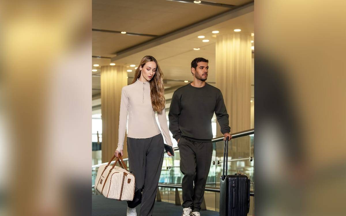 متجر طيران الإمارات يطرح تشكيلة ملابس وإكسسوارات 2026