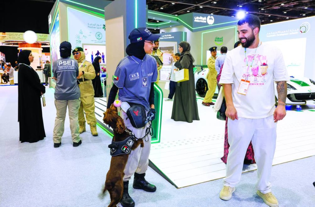 شرطة دبي تبرز إبداعات أصحاب الهمم في «بأناملنا نبدع»