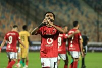 الشحات يقود الأهلي المصري لدور المجموعات بالكونفدرالية