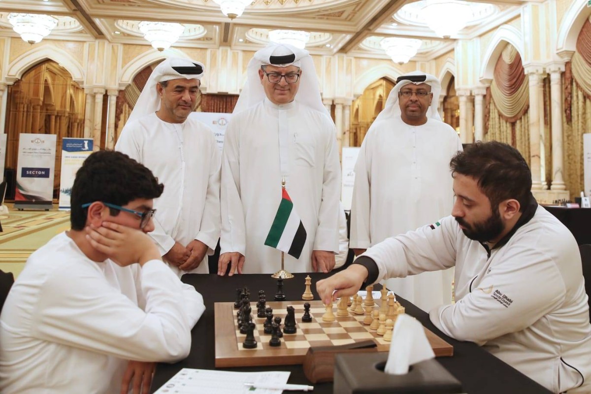 الشارقة يتعادل مع أبوظبي ويحافظ على صدارة دوري الشطرنج