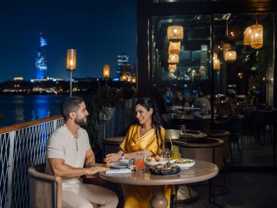 إطلالات احتفالات رأس السنة تشعل أسعار مطاعم دبي