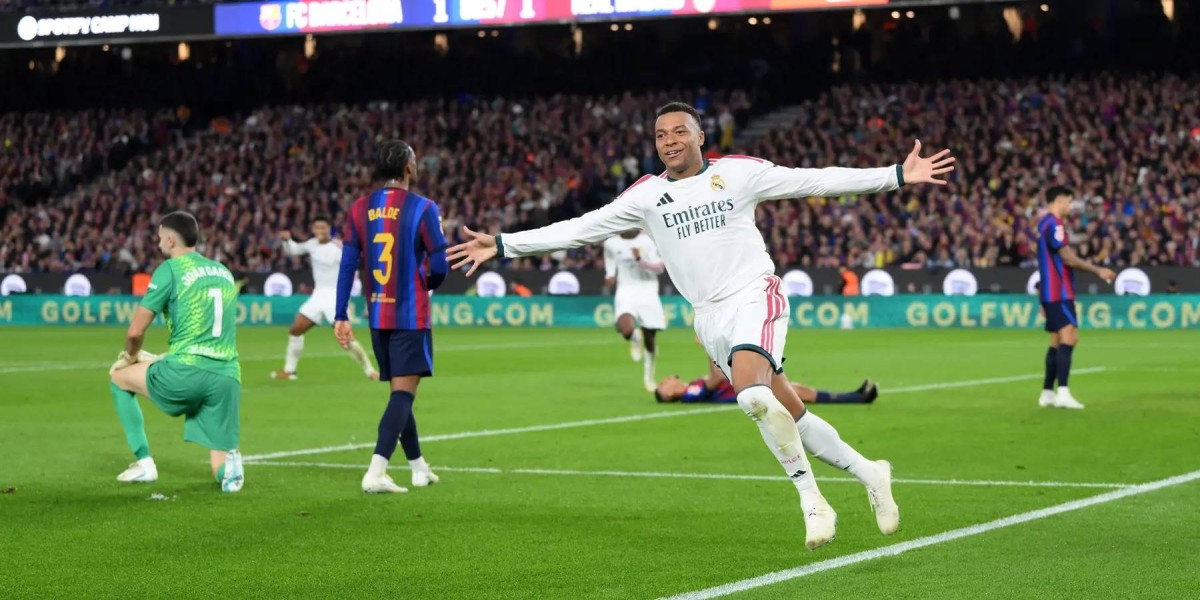 ثلاث نقاط تشعل صراع برشلونة وريال مدريد على صدارة الليغا