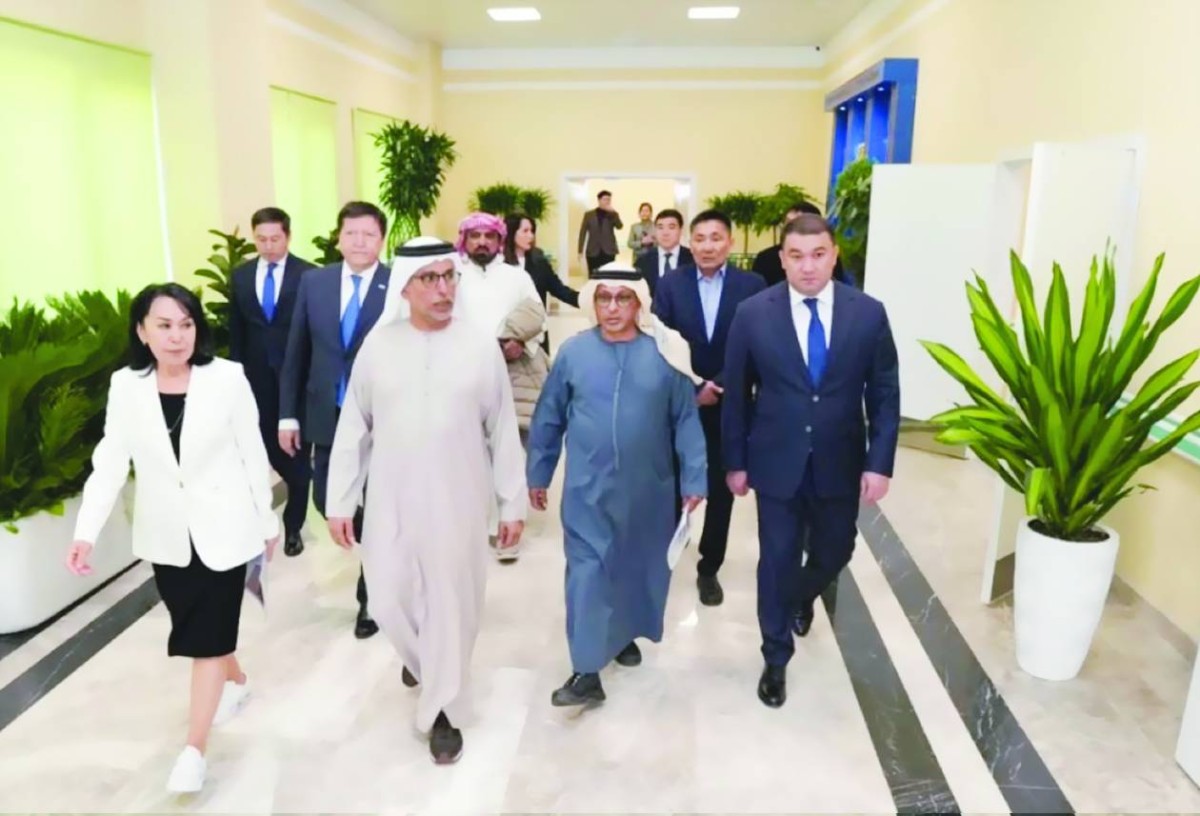 «أبوظبي للتنمية» يتفقد مشروع تطوير مستشفى الشيخ محمد بن زايد بكازاخستان