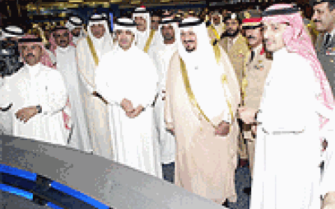 الصورة: الصورة: سلطان بن عبدالعزيز يزور مبنى «ام.بي.سي» بمدينة دبي للإعلام