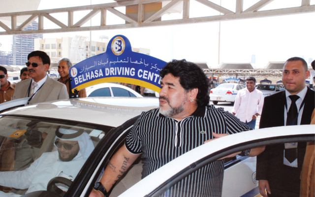 مركز دبي لتعليم قيادة السيارات عربي