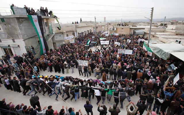 الصورة: مظاهرات مناهضة للنظام في إدلب في 6 فبراير 2012. (أ ب)