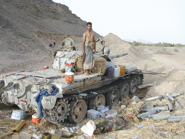Техника кидал. Т-62 В Афганистане. Подбитый танк т-55 Афганистан. Подбитый т-62 Афганистан. Т-55 В Афганистане.