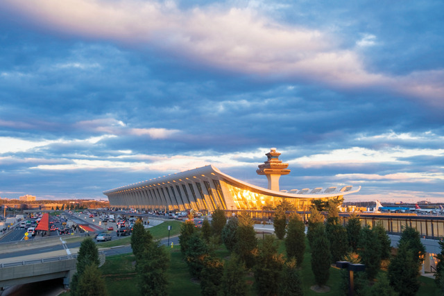 الصورة : مطار واشنطن